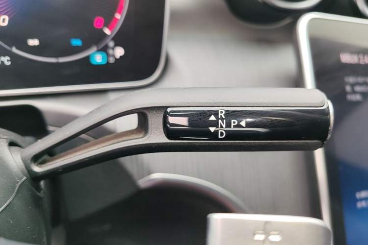 Used Mercedes-Benz C-Class 2023 Revised C 200 L Sport Edition Gear Lever