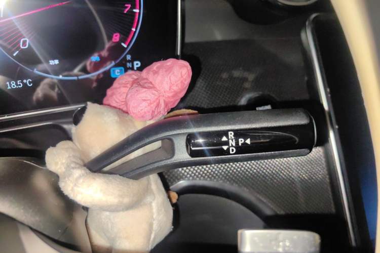 Used Mercedes-Benz C-Class 2023 Restyled C 260 L Sport Edition Gear Lever
