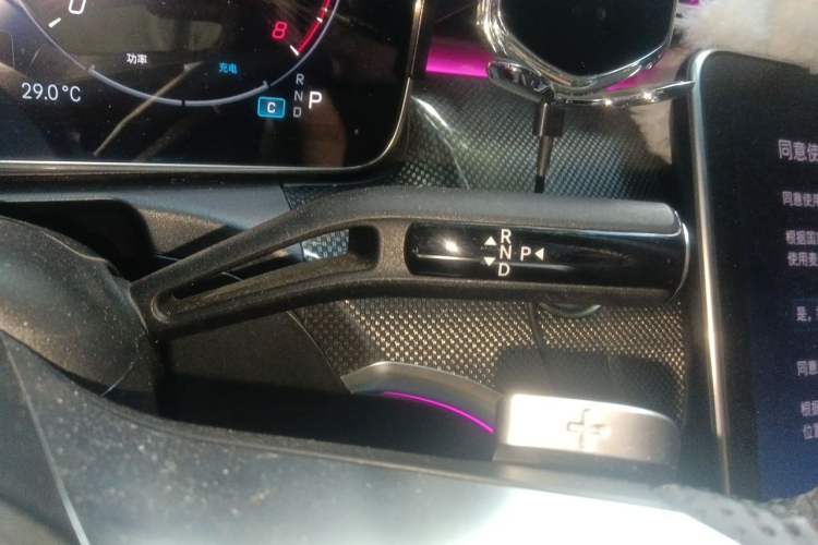 Used Mercedes-Benz C-Class 2023 Restyled C 260 L Sport Edition Gear Lever