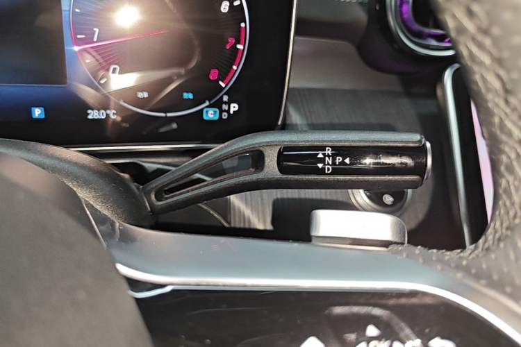 Used Mercedes-Benz C-Class 2023 C 260 L Sport Edition Gear Lever