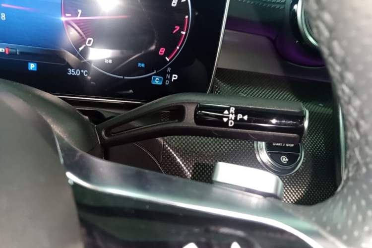 Used Mercedes-Benz C-Class 2023 Second Facelift C 260 L Sport Edition Gear Lever