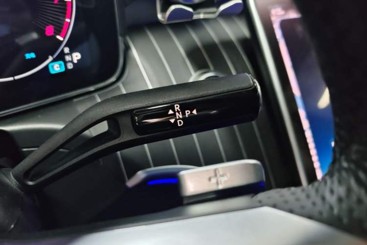 Used Mercedes-Benz C-Class 2023 Restyled C 260 L Sport Edition Gear Lever