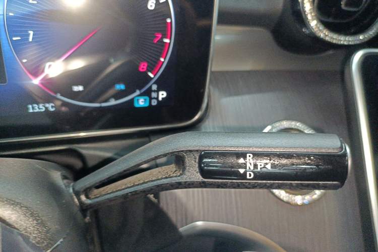Used Mercedes-Benz C-Class 2023 Revised C 200 L Sport Edition Gear Lever