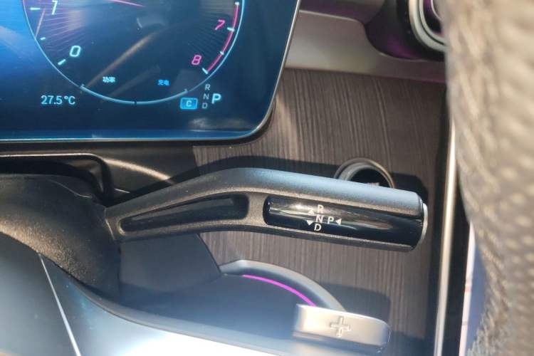 Used Mercedes-Benz C-Class 2023 C 260 L Sport Edition Gear Lever