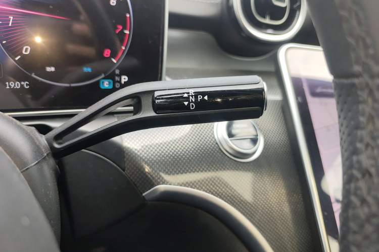 Used Mercedes-Benz C-Class 2023 Revised C 200 L Sport Edition Gear Lever