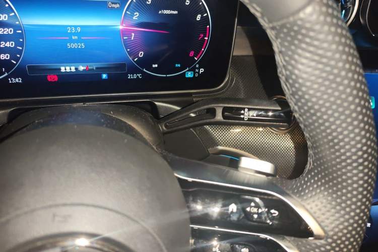 Used Mercedes-Benz C-Class 2023 Restyled C 260 L Sport Edition Gear Lever