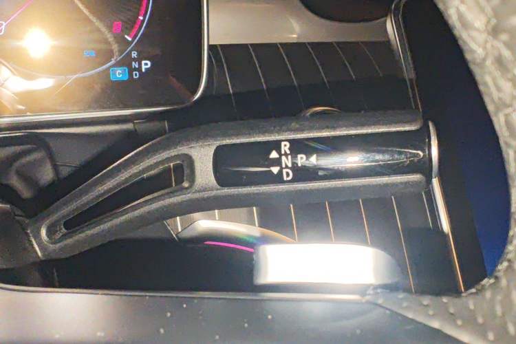 Used Mercedes-Benz C-Class 2023 Restyled C 260 L Sport Edition Gear Lever