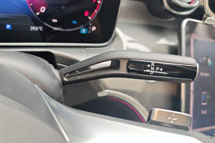 Used Mercedes-Benz C-Class 2023 C 260 L Sport Edition Gear Lever