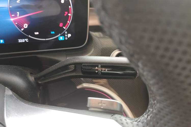 Used Mercedes-Benz C-Class 2023 C 260 L Sport Edition Gear Lever