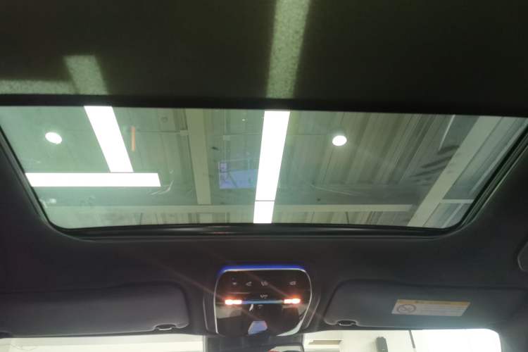 Used Mercedes-Benz C-Class 2023 Restyled C 260 L Night Edition Sports Version Headliner