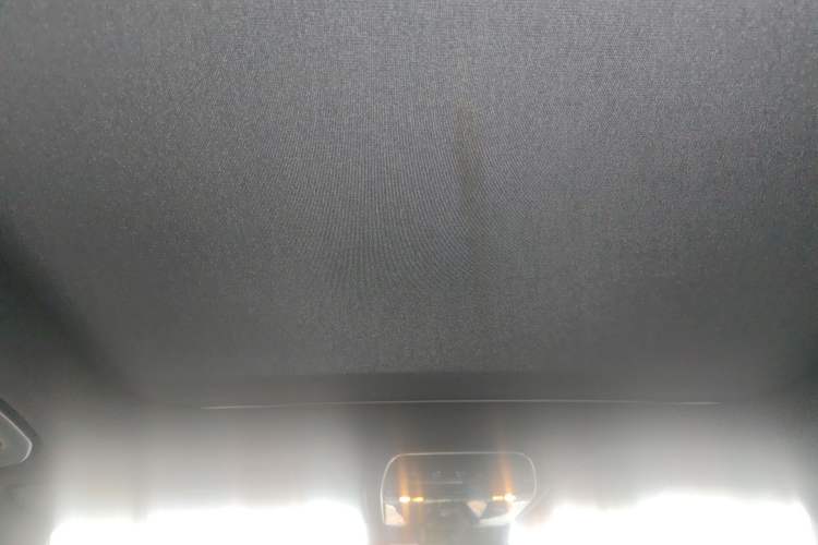 Used Mercedes-Benz C-Class 2023 Restyled C 260 L Night Edition Sports Version Headliner