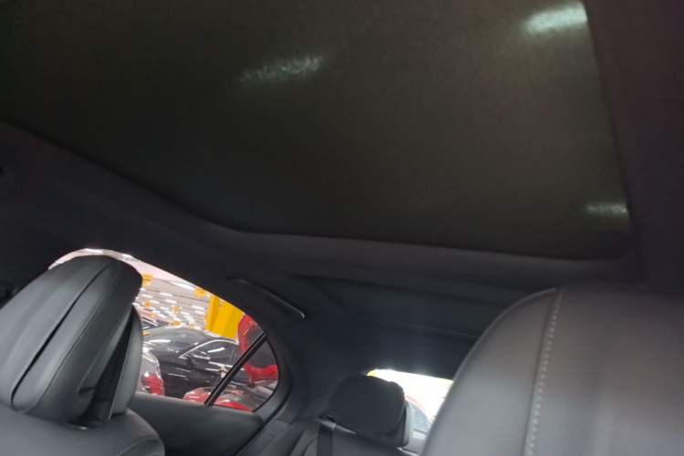 Used Mercedes-Benz C-Class 2023 Restyled C 260 L Night Edition Sports Version Headliner