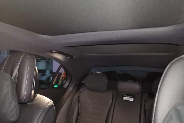 Used Mercedes-Benz C-Class 2023 Restyled C 260 L Night Edition Sports Version Headliner