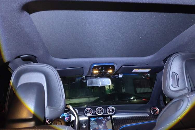 Used Mercedes-Benz C-Class 2023 Restyled C 260 L Sport Edition Headliner