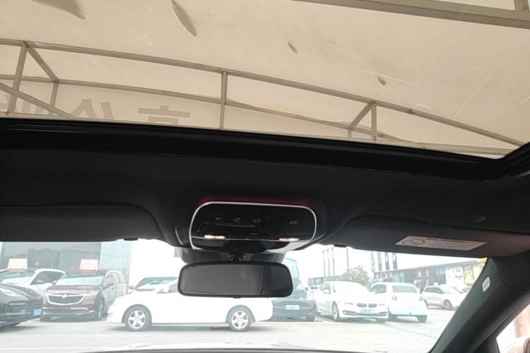 Used Mercedes-Benz C-Class 2023 C 200 L Sport Edition Headliner