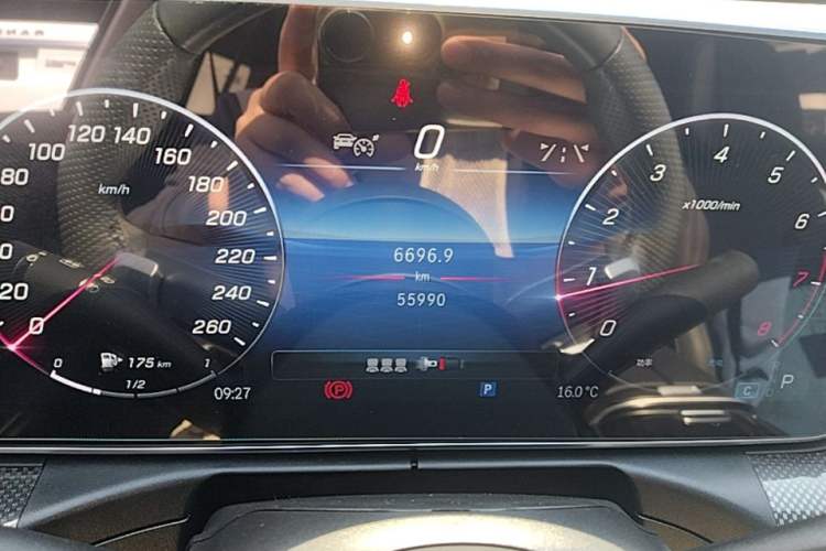 Used Mercedes-Benz C-Class 2023 Restyled C 260 L Sport Edition Instrument Cluster