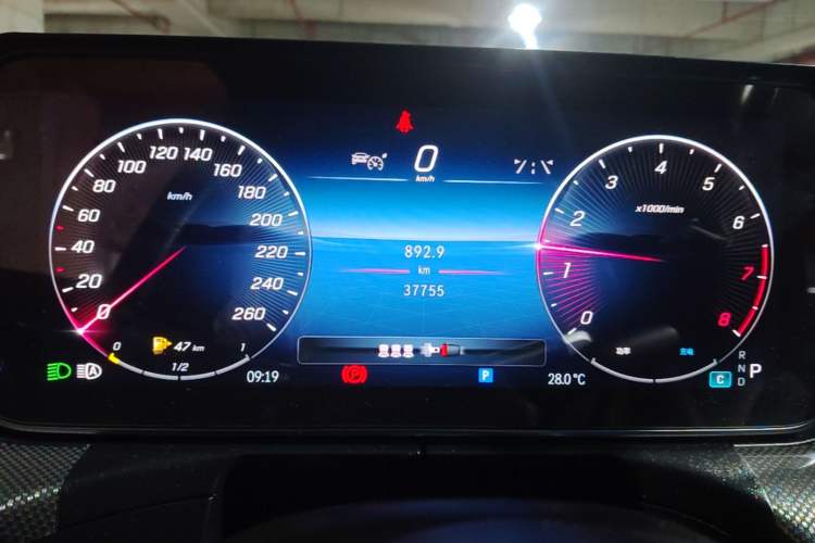 Used Mercedes-Benz C-Class 2023 Restyled C 260 L Sport Edition Instrument Cluster
