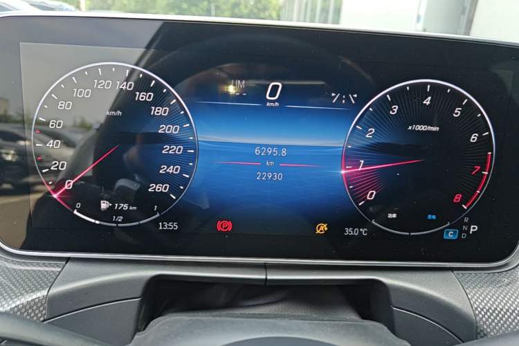 Used Mercedes-Benz C-Class 2023 Second Facelift C 260 L Sport Edition Instrument Cluster