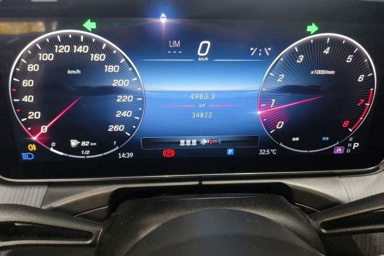 Used Mercedes-Benz C-Class 2023 Restyled C 260 L Sport Edition Instrument Cluster