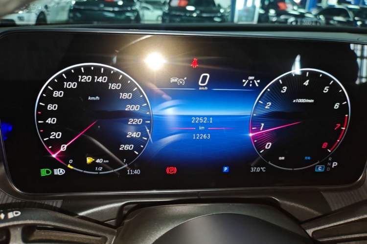 Used Mercedes-Benz C-Class 2023 Revised C 200 L Sport Edition Instrument Cluster