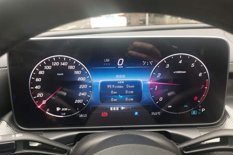 Used Mercedes-Benz C-Class 2023 Second Facelift C 260 L Sport Edition Instrument Cluster