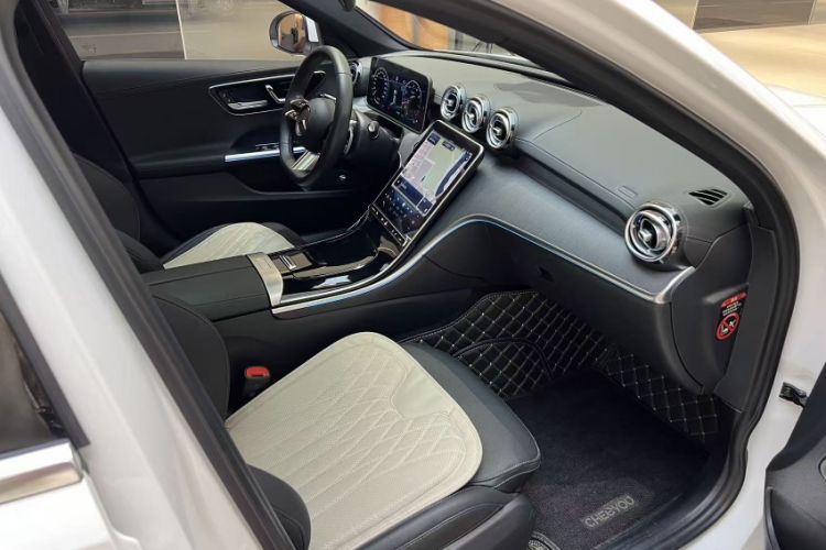 Used Mercedes-Benz C-Class 2023 Restyled C 260 L Sport Edition Interior 1