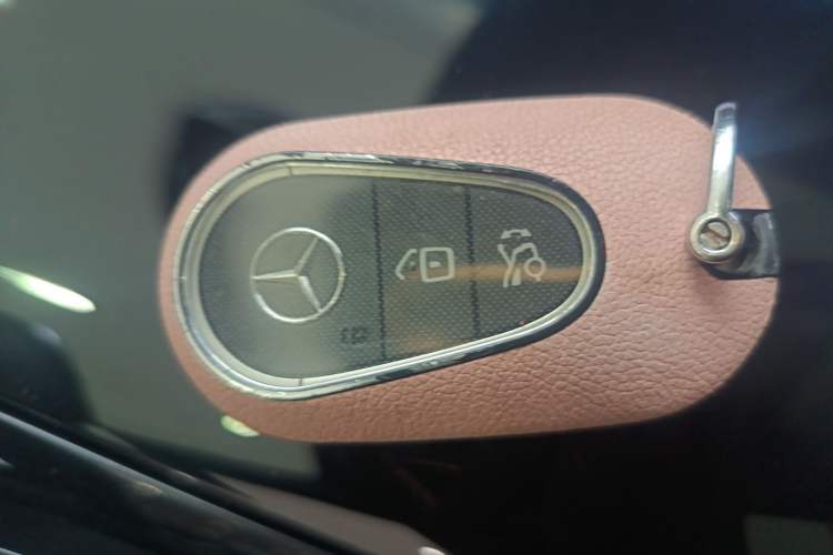 Used Mercedes-Benz C-Class 2023 C 200 L Sport Edition Interior 1