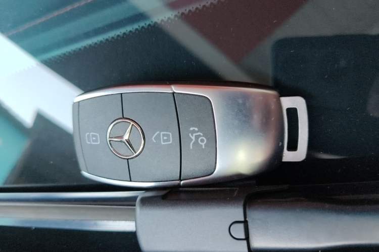 Used Mercedes-Benz C-Class 2023 C 260 Coupe Interior 1