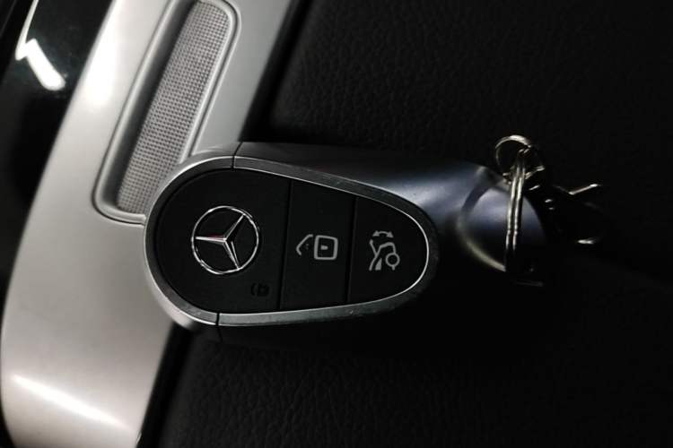 Used Mercedes-Benz C-Class 2023 C 260 L Sport Edition Interior 1