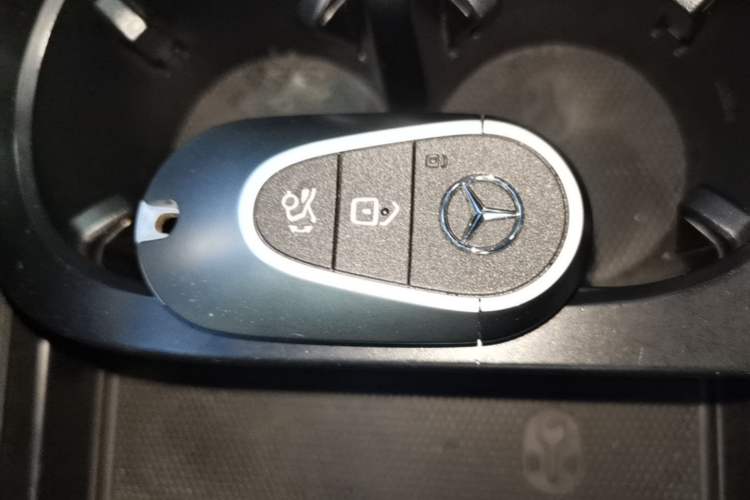 Used Mercedes-Benz C-Class 2023 Second Facelift C 260 L Starry Night Sports Edition Interior 1