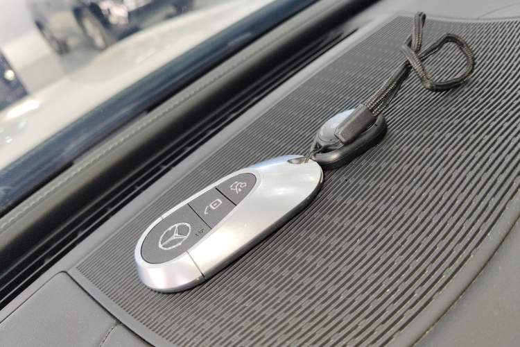 Used Mercedes-Benz C-Class 2023 C 260 L Sport Edition Interior 1