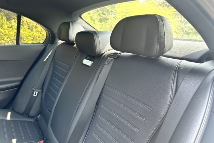 Used Mercedes-Benz C-Class 2023 Second Facelift C 260 L Sport Edition Interior 10