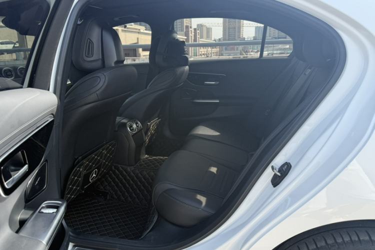 Used Mercedes-Benz C-Class 2023 Restyled C 260 L Sport Edition Interior 10
