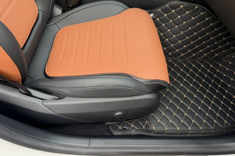 Used Mercedes-Benz C-Class 2023 C 200 L Sport Edition Interior 10