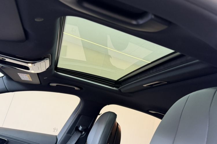 Used Mercedes-Benz C-Class 2023 C 200 L Sport Edition Interior 11