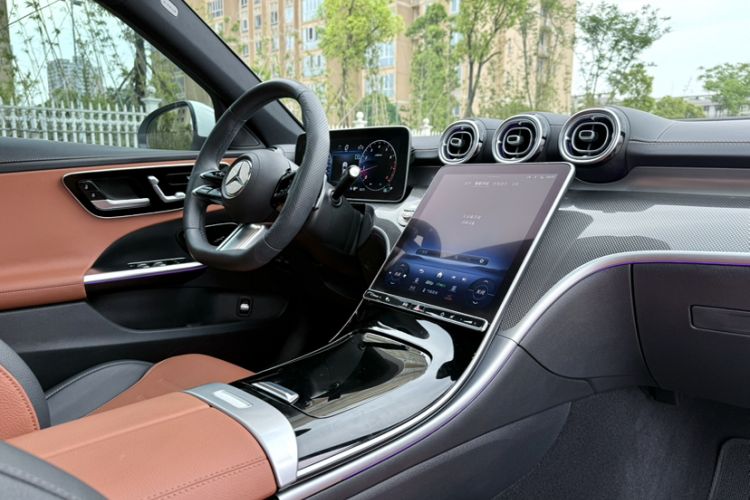 Used Mercedes-Benz C-Class 2023 C 260 L Sport Edition Interior 12