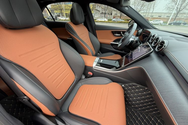 Used Mercedes-Benz C-Class 2023 C 200 L Sport Edition Interior 12