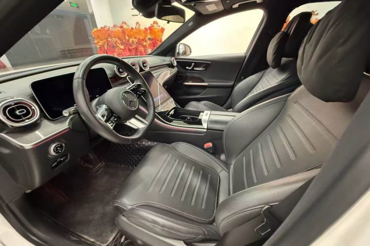 Used Mercedes-Benz C-Class 2023 Second Facelift C 260 L Sport Edition Interior 2