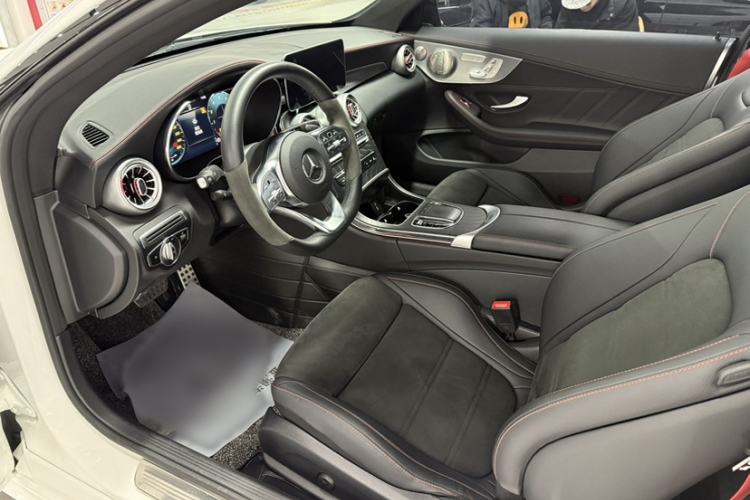 Used Mercedes-Benz C-Class 2023 C 260 Coupe Interior 2