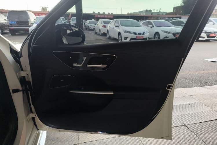 Used Mercedes-Benz C-Class 2023 Revised C 200 L Sport Edition Interior 2