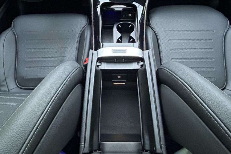 Used Mercedes-Benz C-Class 2023 Restyled C 260 L Sport Edition Interior 2