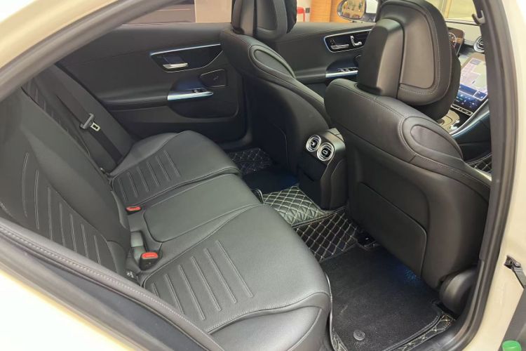 Used Mercedes-Benz C-Class 2023 Restyled C 260 L Sport Edition Interior 3