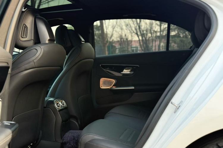Used Mercedes-Benz C-Class 2023 C 200 L Sport Edition Interior 3