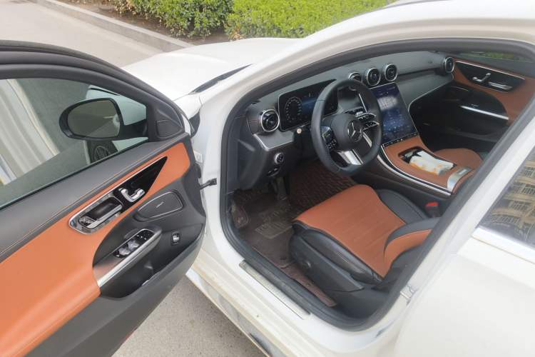 Used Mercedes-Benz C-Class 2023 Revised C 200 L Sport Edition Interior 3