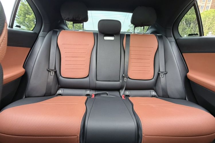 Used Mercedes-Benz C-Class 2023 C 260 L Sport Edition Interior 3