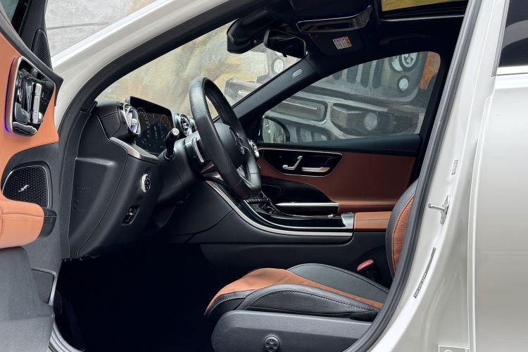 Used Mercedes-Benz C-Class 2023 C 200 L Sport Edition Interior 3