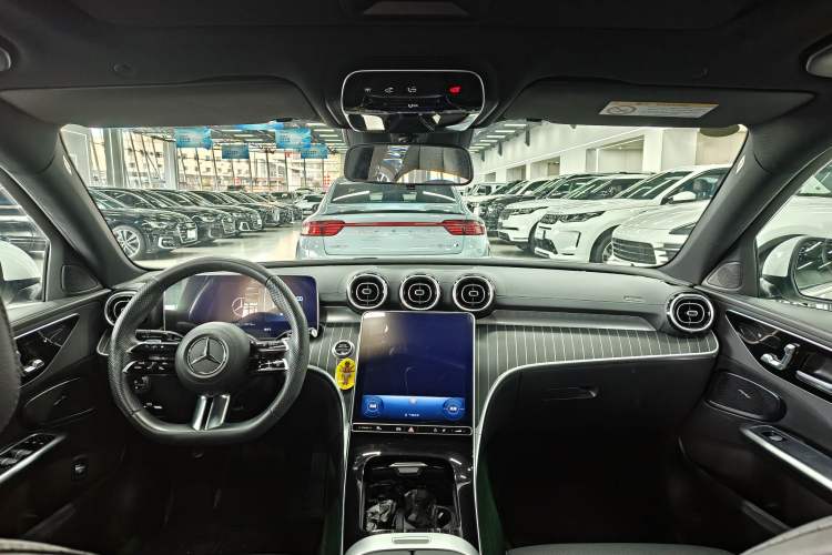Used Mercedes-Benz C-Class 2023 C 200 L Sport Edition Interior 3