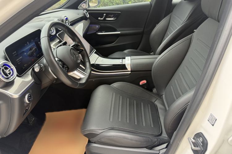 Used Mercedes-Benz C-Class 2023 Second Facelift C 260 L Sport Edition Interior 3