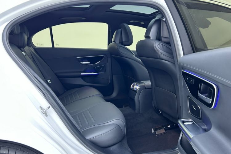 Used Mercedes-Benz C-Class 2023 Restyled C 260 L Sport Edition Interior 3