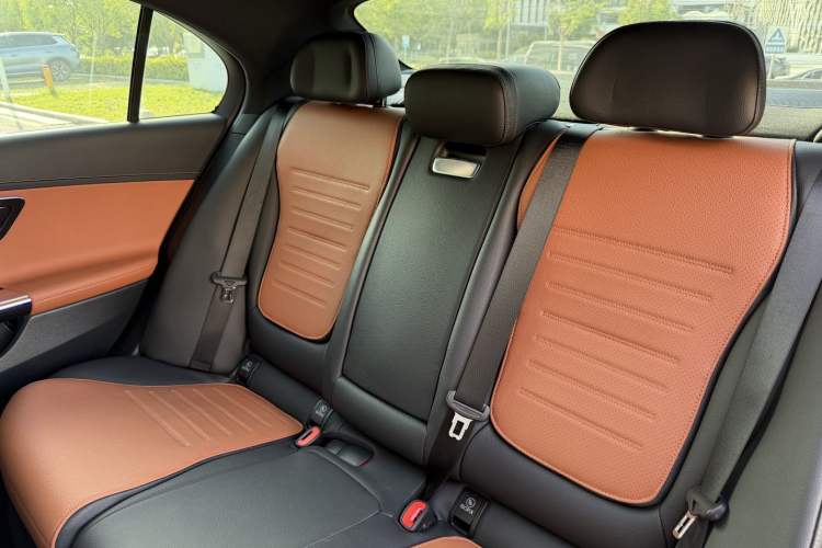 Used Mercedes-Benz C-Class 2023 C 260 L Bright Night Sports Edition Interior 3
